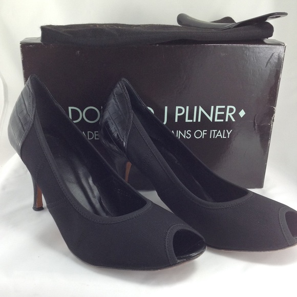 Donald J. Pliner Shoes - Donald J. Pliner ZORBA Black Mesh Elastic Pumps